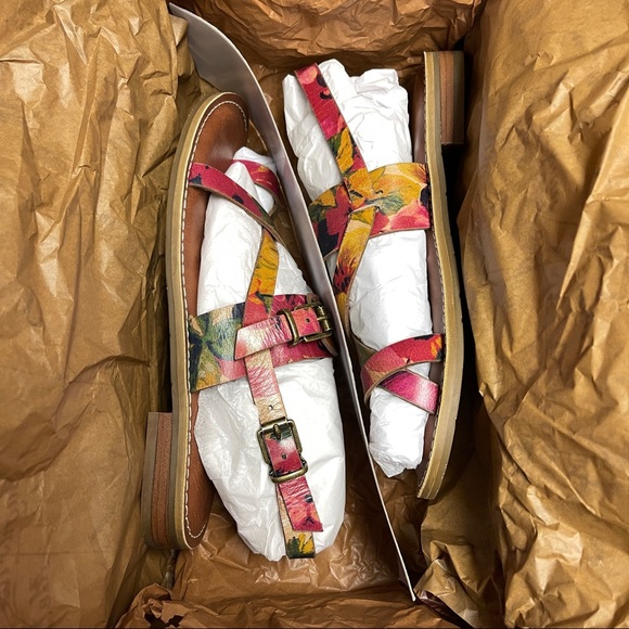 Patricia Nash Fidella Sandals - Spring Multi - Picture 2 of 2